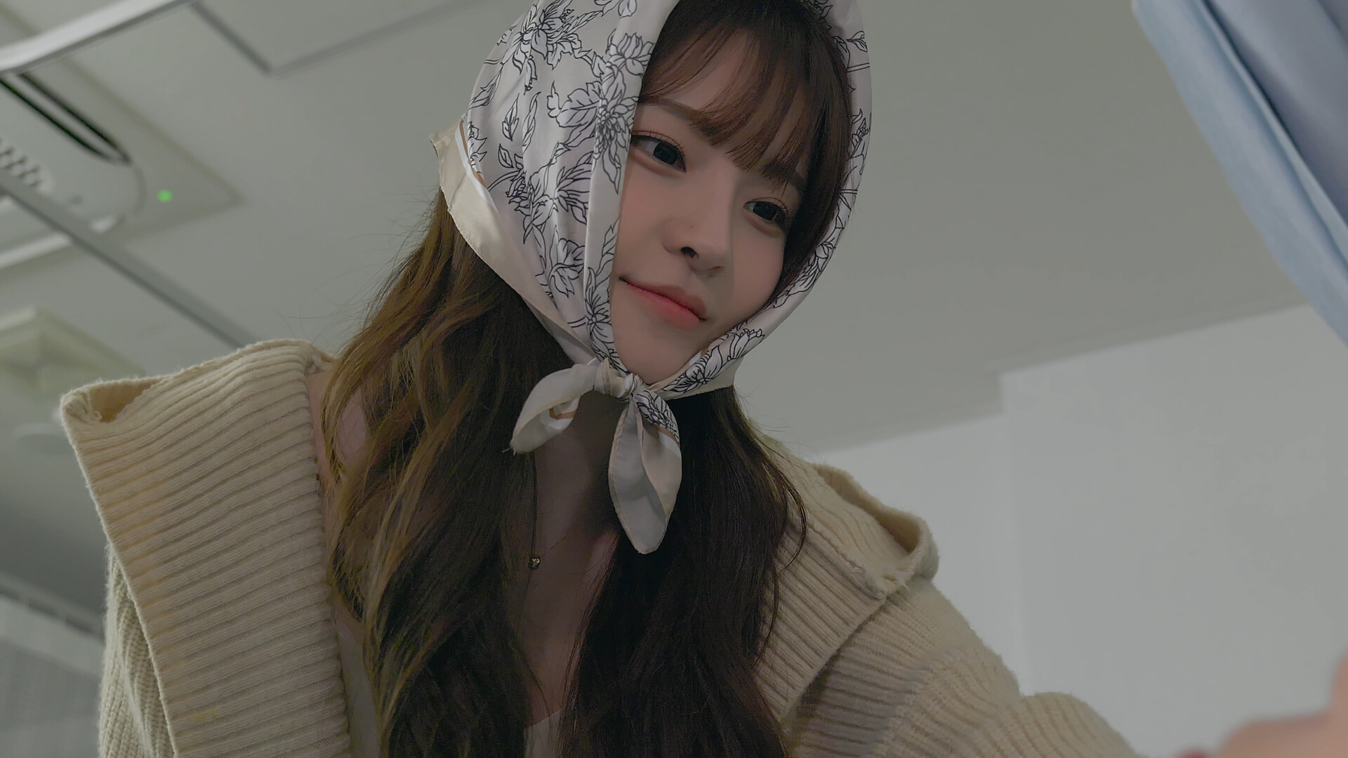 Five Hearts Under One Roof season 2 - LIMITKEY